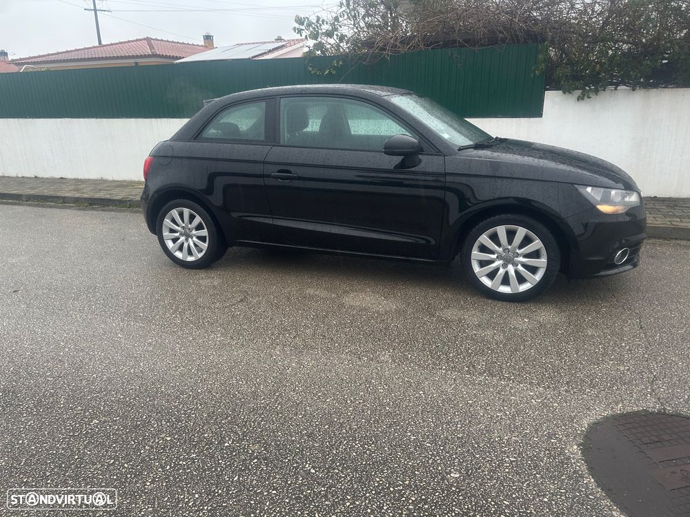 Audi A1 1.6 TDI S-line - 4