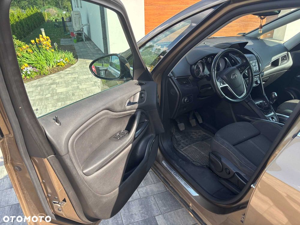 Opel Zafira - 8