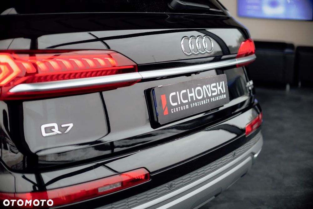 Audi Q7 - 30