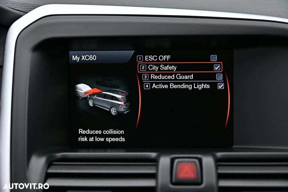 Volvo XC 60 D5 AWD Aut. Summum - 26