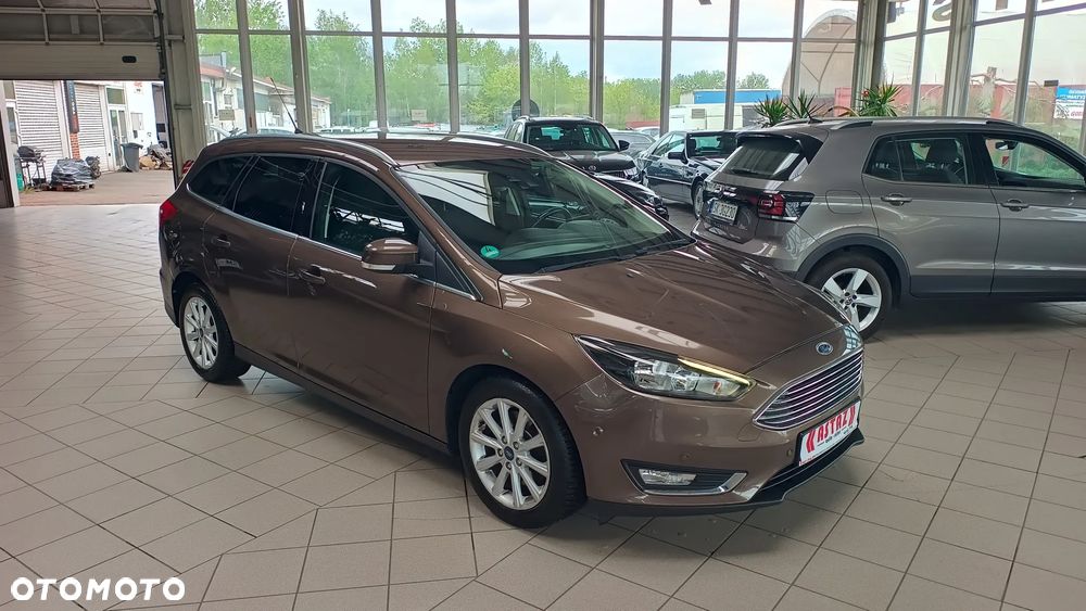 Ford Focus 1.5 EcoBoost Titanium ASS - 4