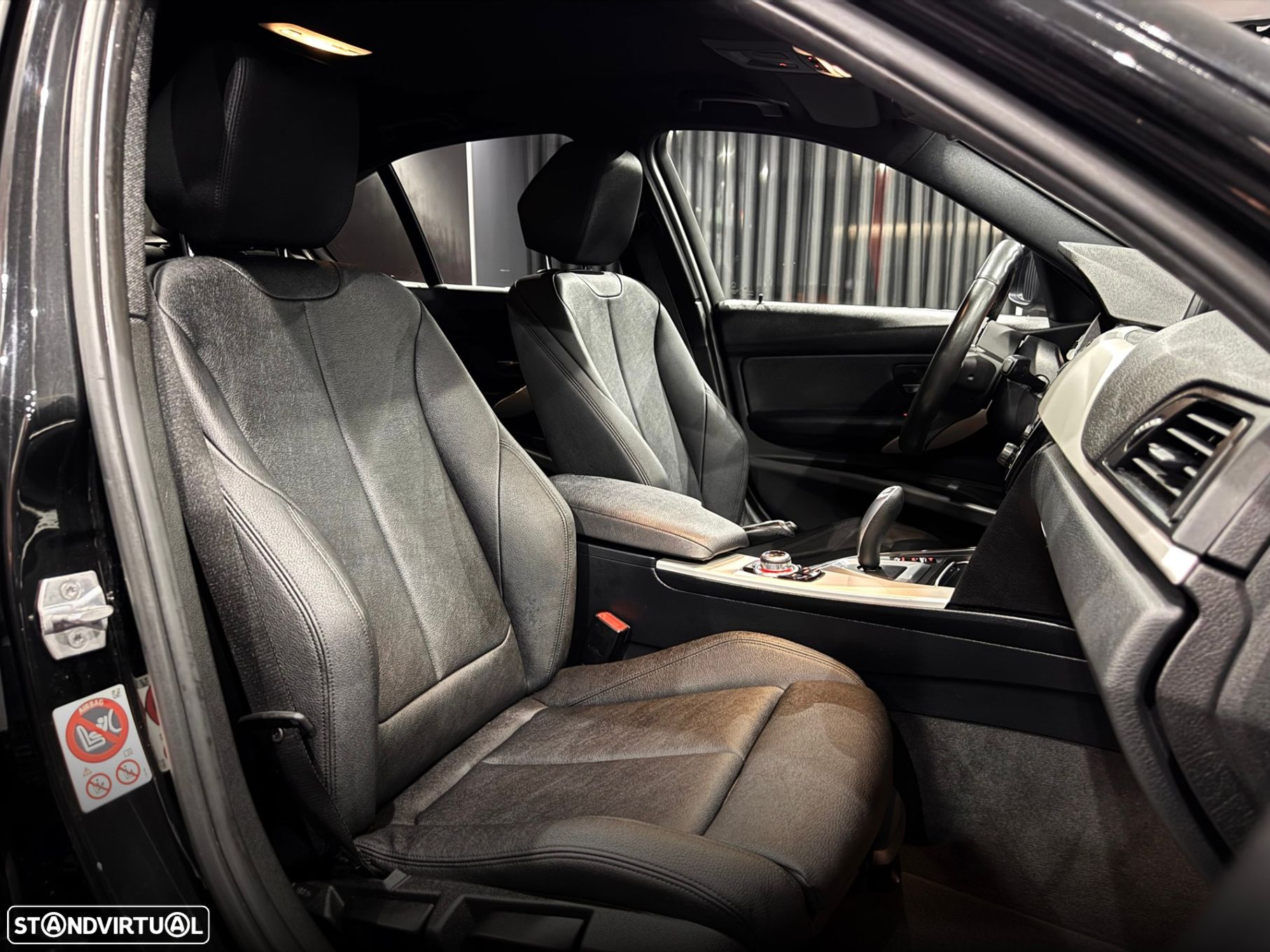 BMW 330 e iPerformance Pack M Shadow - 35