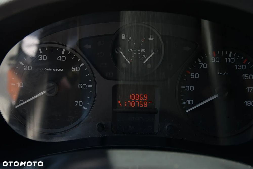 Citroën BERLINGO 1.6 eHDI 90KM * Z Niemiec * 3 osobowy * SUPER STAN!! - 26