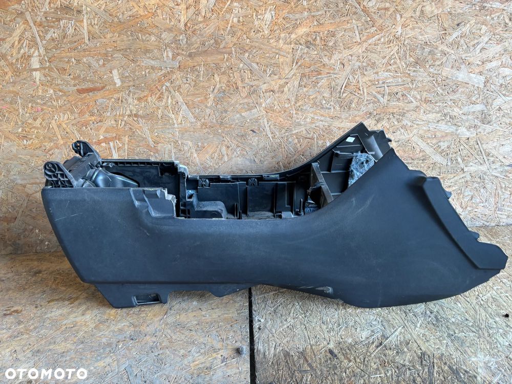 Tunel Range Rover Sport  AH32-045A36-A - 4