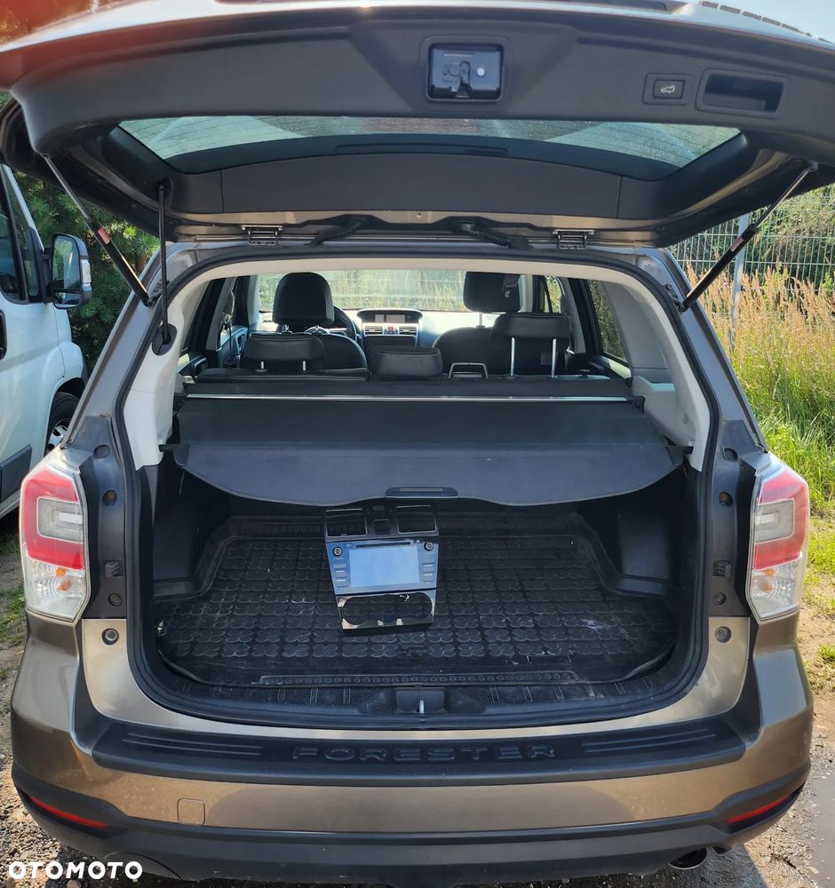Subaru Forester 2.0i Platinum Lineartronic EU6 - 10