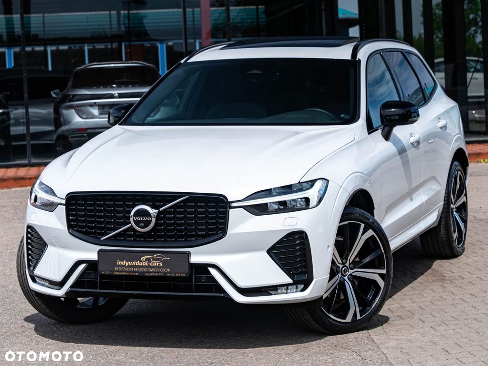 Volvo XC 60 B4 B Plus Dark - 2