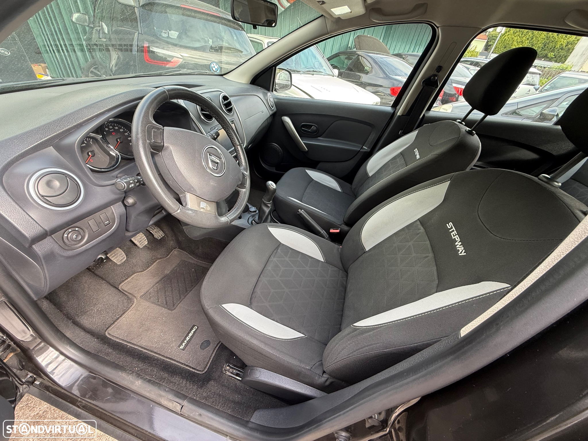 Dacia Sandero 1.5 dCi Stepway - 7