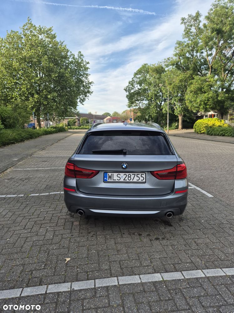 BMW Seria 5 520d - 7
