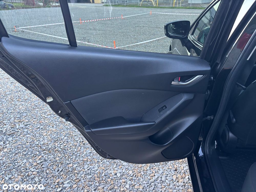Mazda 3 SKYACTIV-G 120 KIZOKU - 23