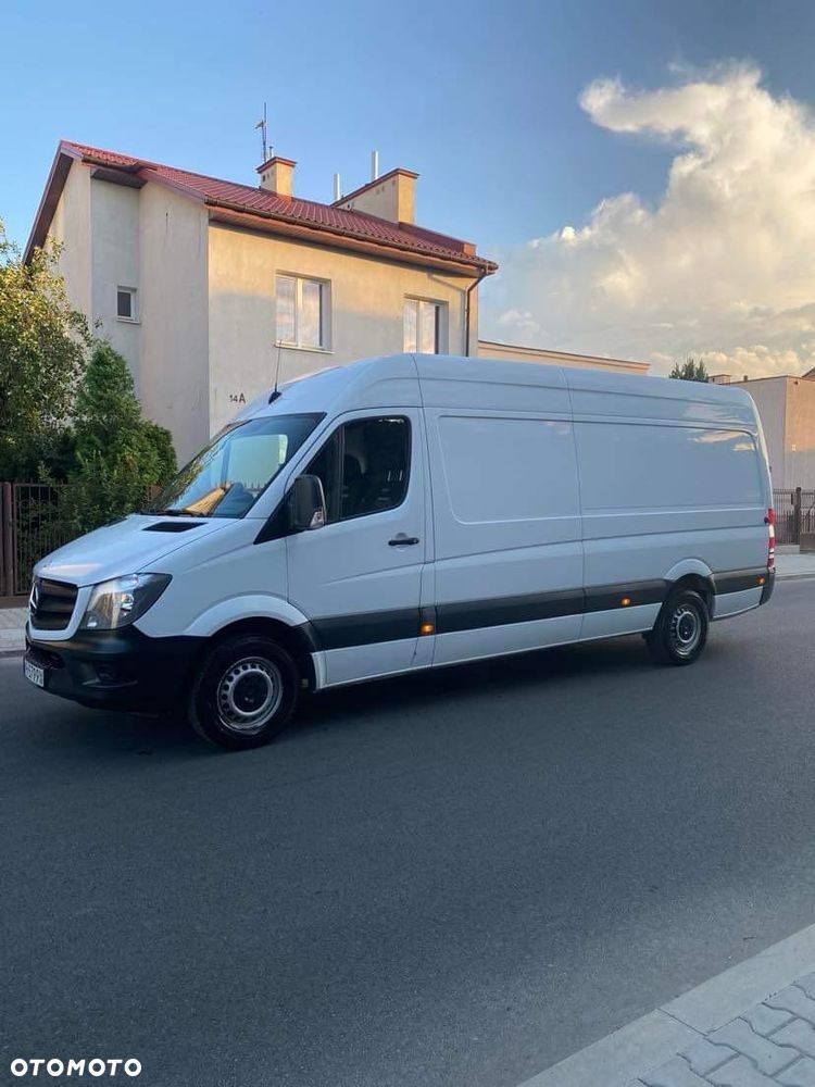 Mercedes-Benz Sprinter - 4