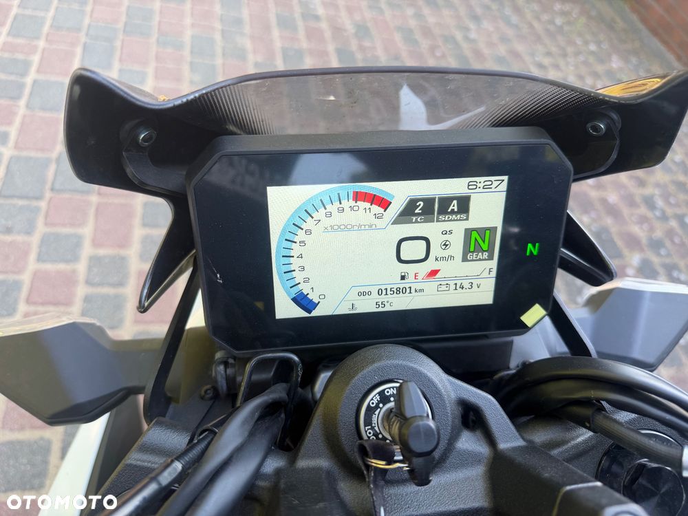 Suzuki GSX - 11