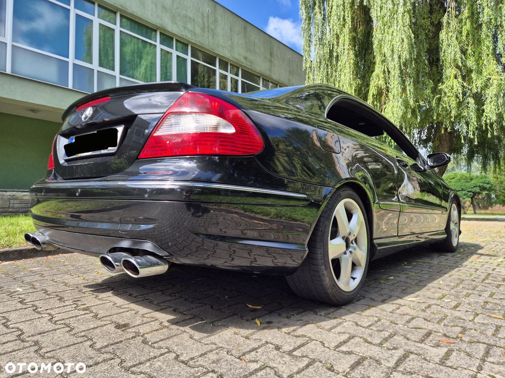 Mercedes-Benz CLK - 8