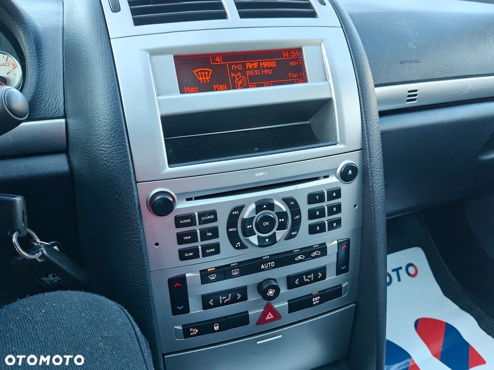 Peugeot 407 2.0 HDI Platinum - 23