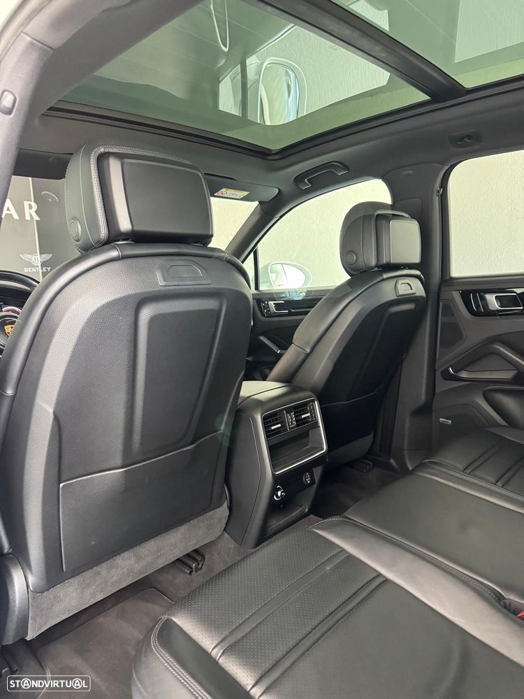 Porsche Cayenne E-Hybrid - 13