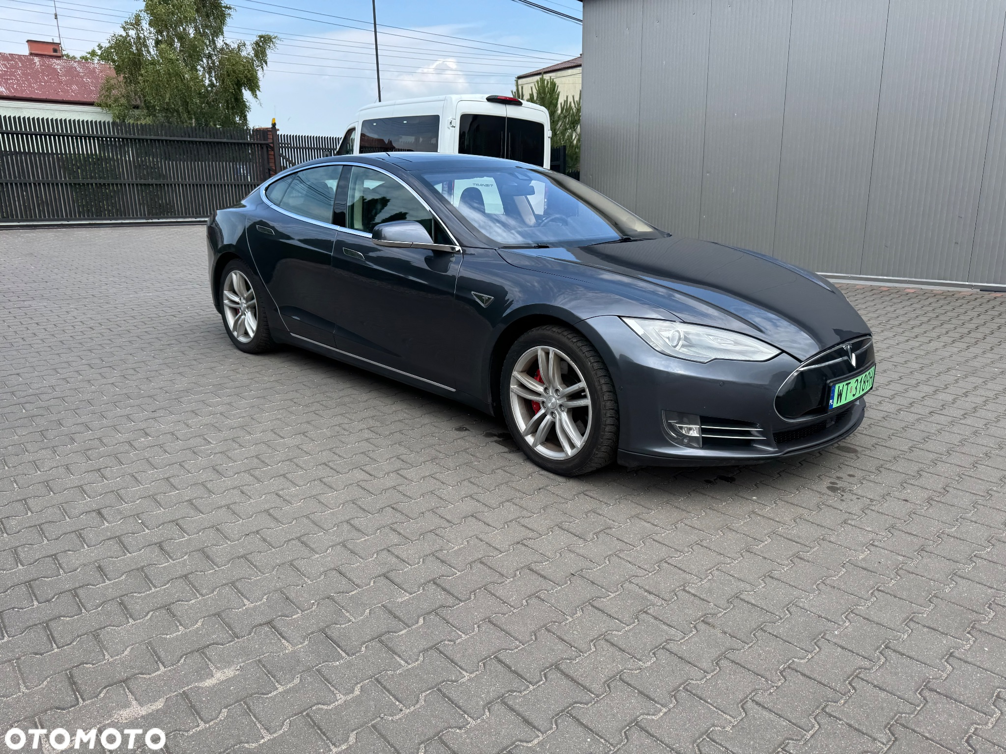 Tesla Model S Dual Motor Allradantrieb Performance - 4