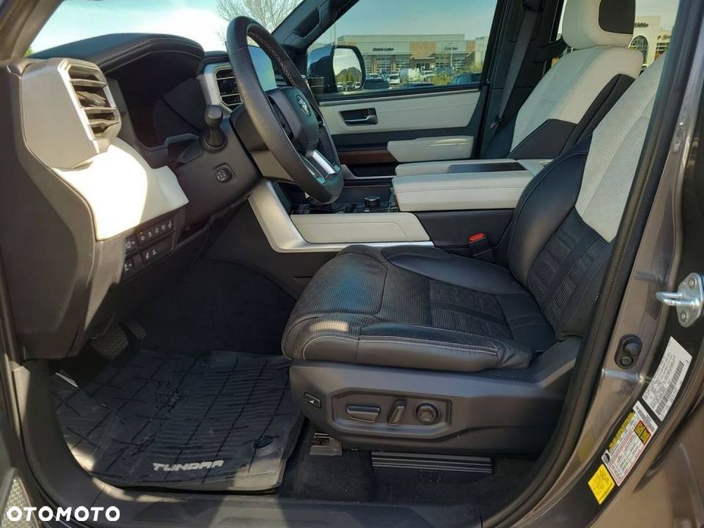 Toyota Tundra - 9