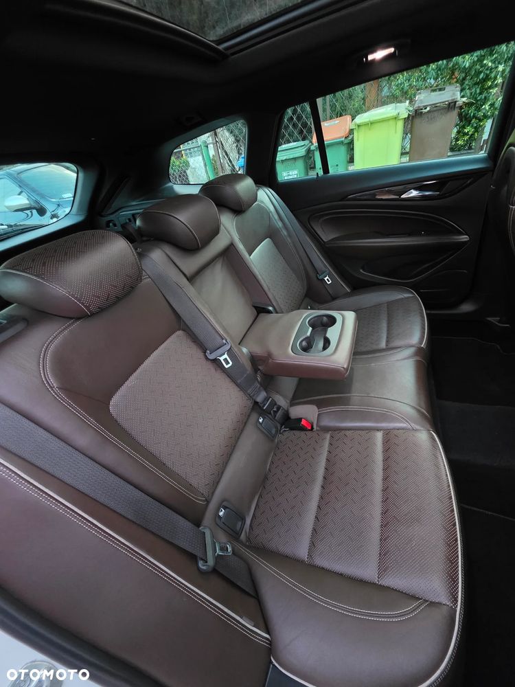 Opel Insignia 2.0 CDTI 4x4 GSi S&S - 15