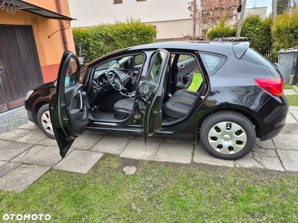 Opel Astra 1.6 Color Edition - 14