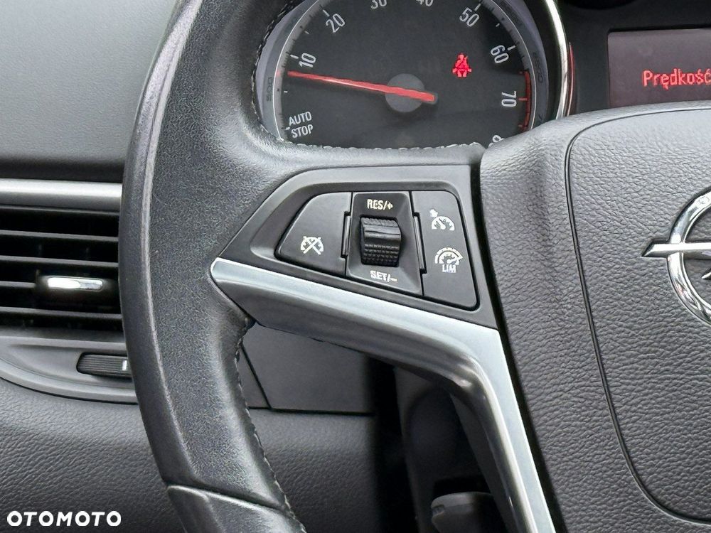 Opel Zafira - 11