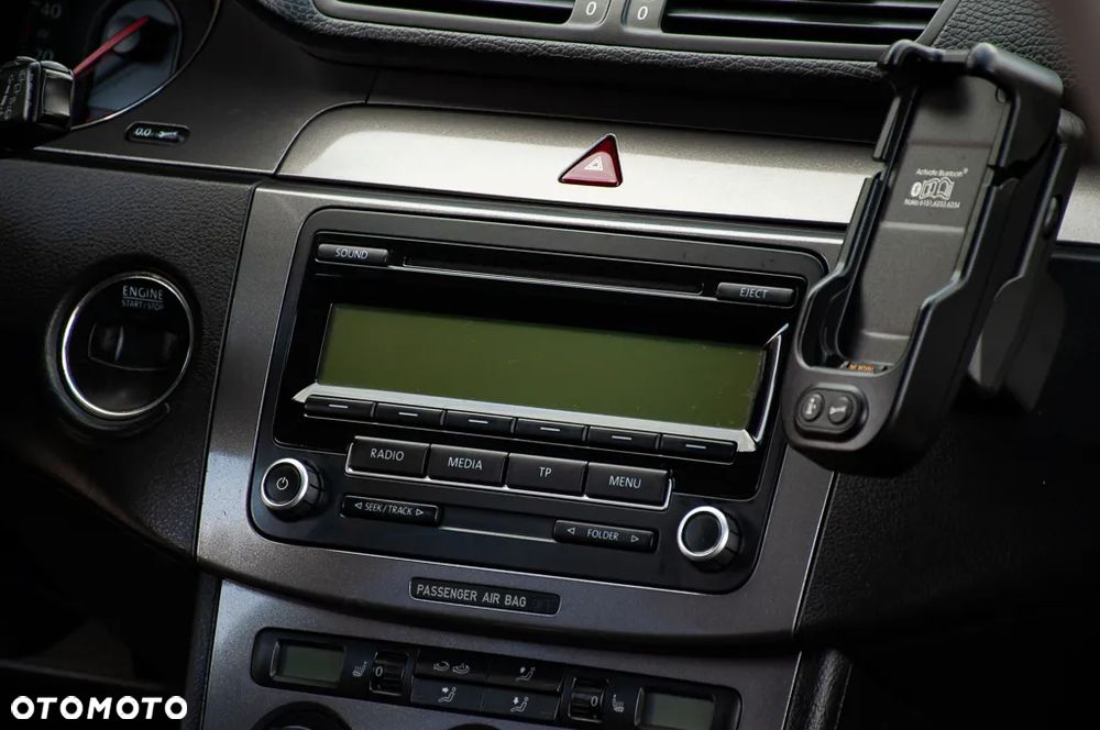 Volkswagen Passat 2.0 TDI Comfortline - 23