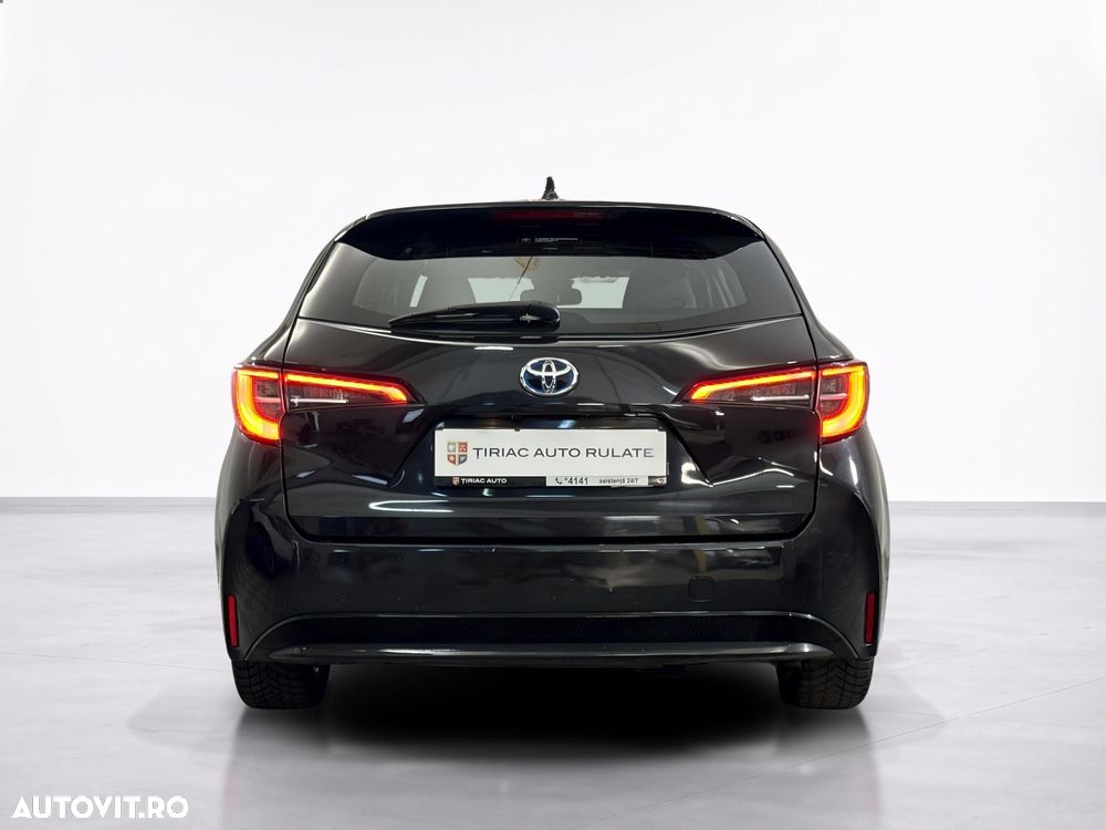 Toyota Corolla - 5