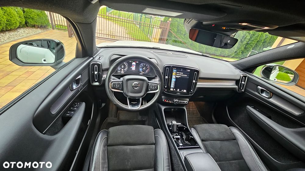 Volvo XC 40 T5 AWD R-Design - 19