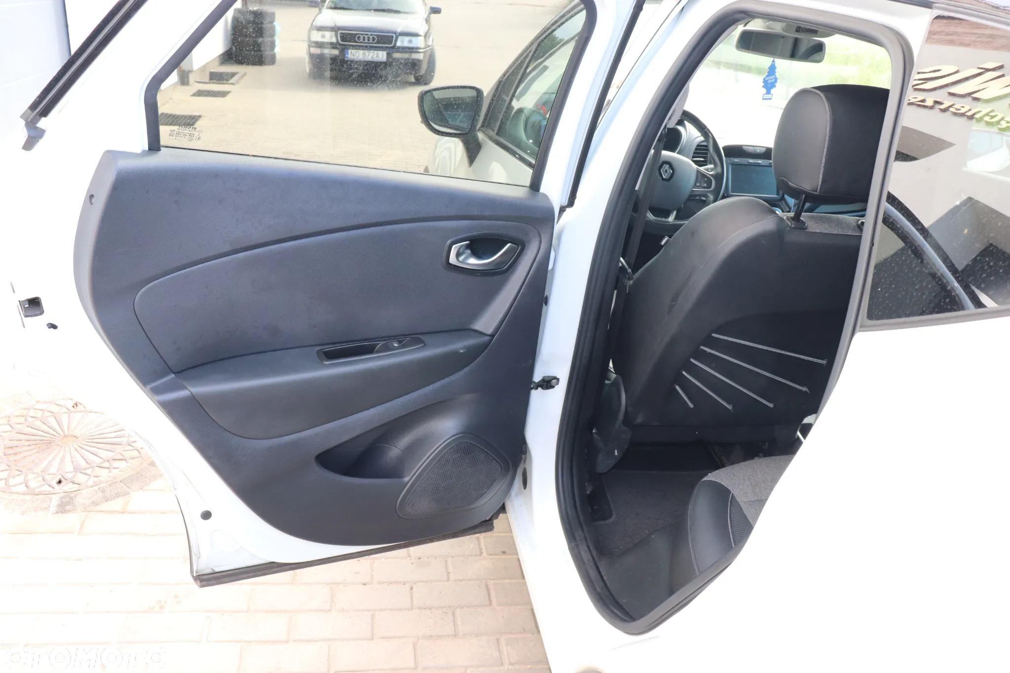 Renault Captur - 14