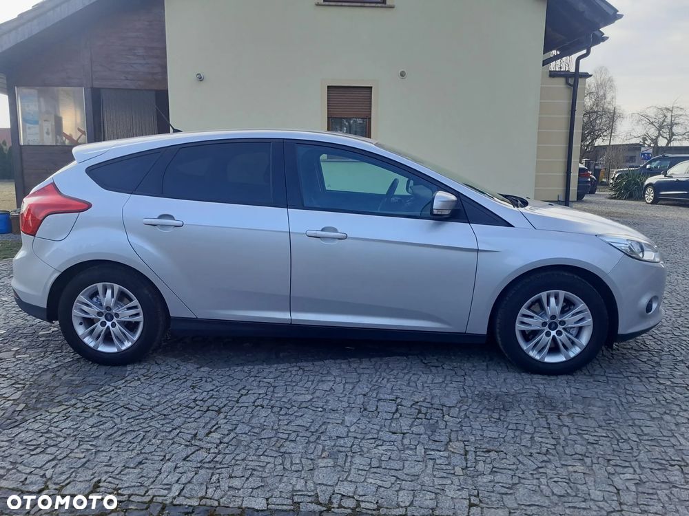 Ford Focus 1.6 TI-VCT Ambiente - 4
