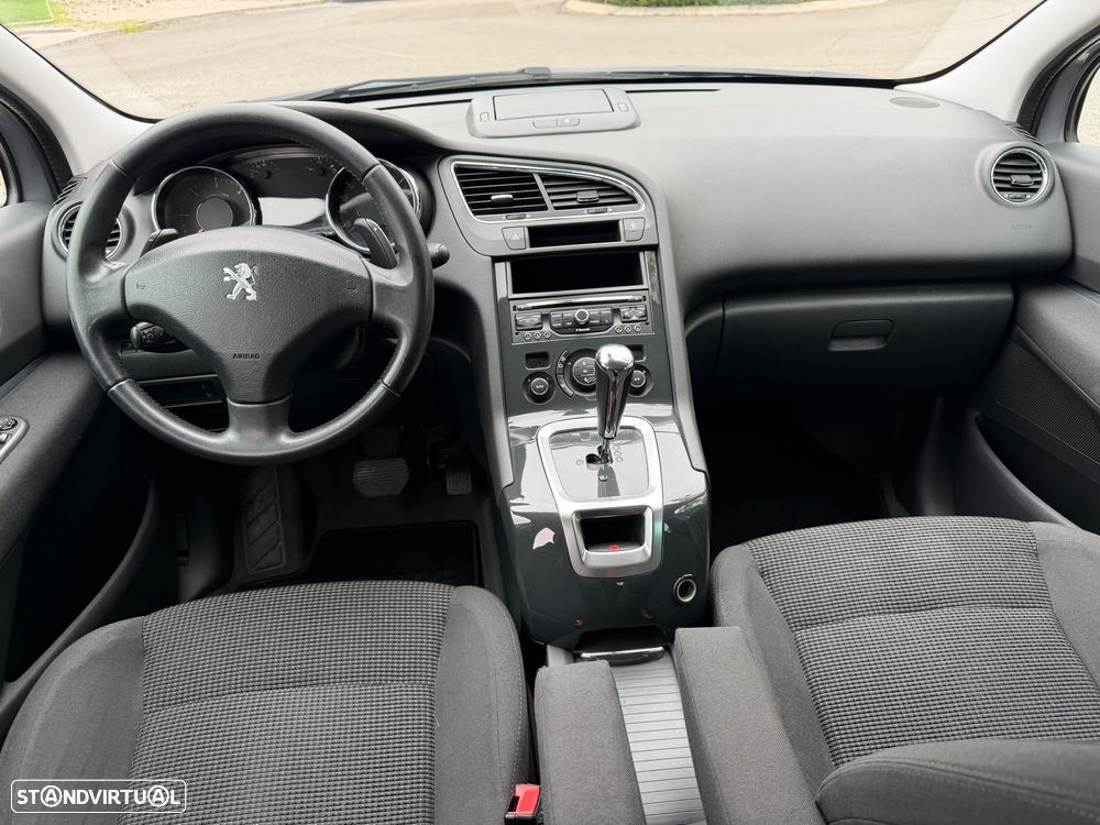 Peugeot 5008 - 31