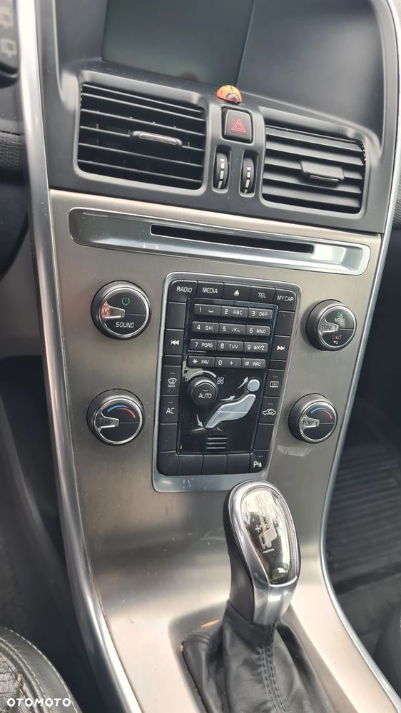 Volvo XC 60 - 22