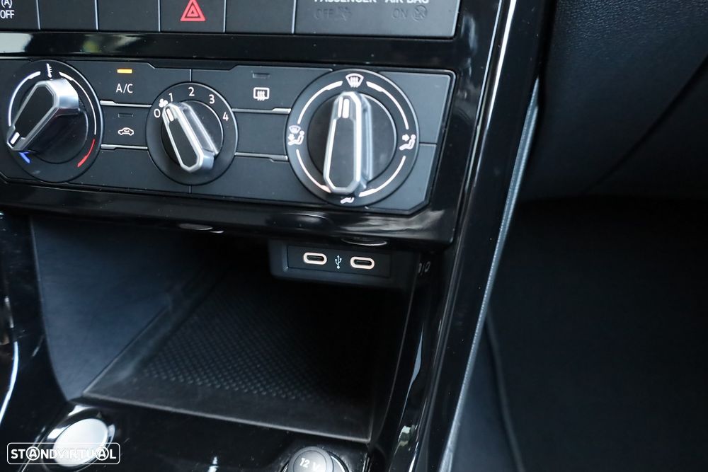 VW T-Cross 1.0 TSI Urban - 22