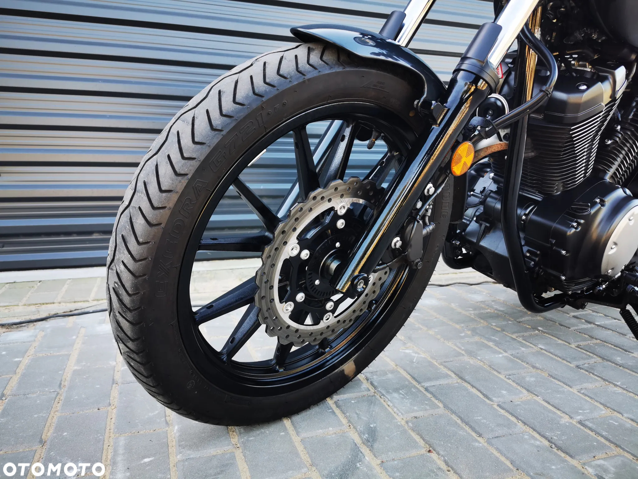 Yamaha XVS - 11