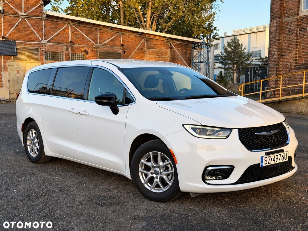 Chrysler Pacifica - 7