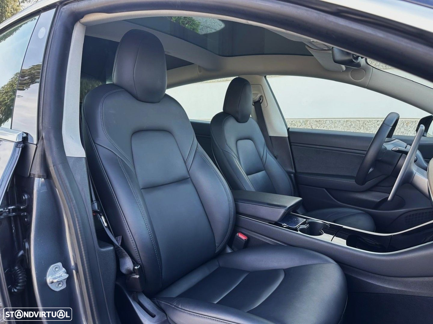 Tesla Model 3 Long-Range Dual Motor AWD - 16