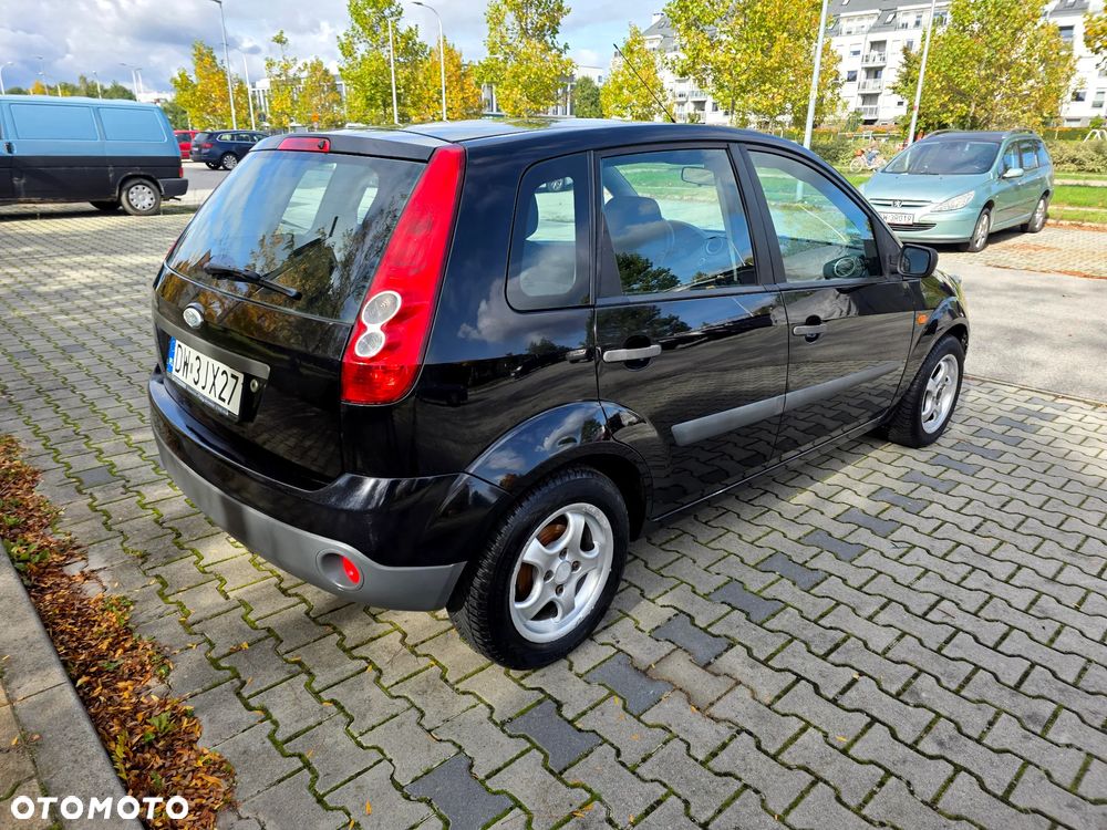 Ford Fiesta 1.25 Ambiente - 13