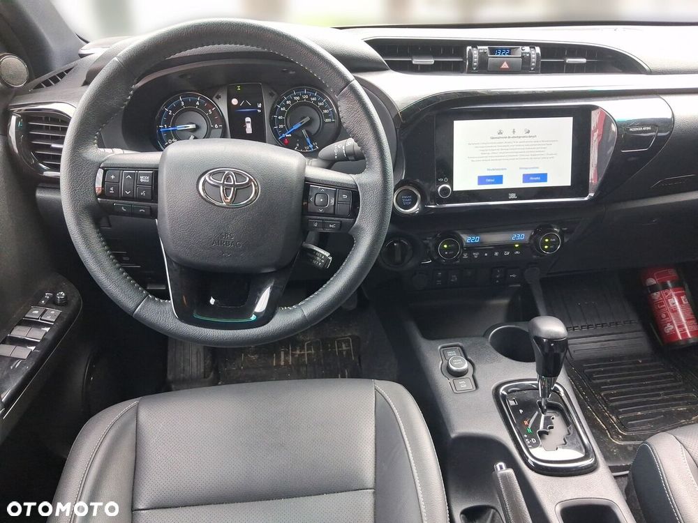 Toyota Hilux 2.8 D-4D mHEV Double Cab Invincible 4x4 - 10