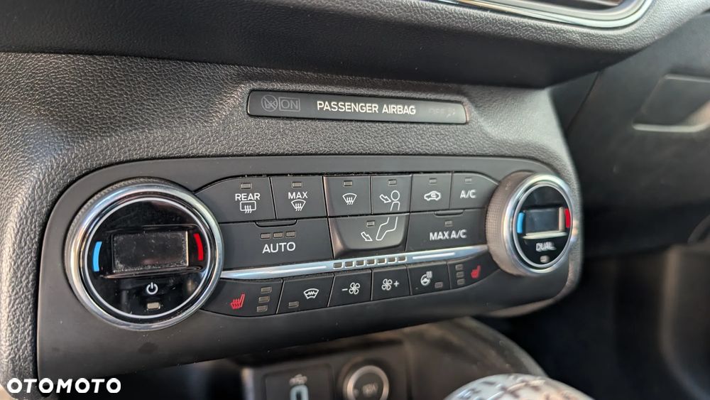Ford Focus 1.5 EcoBoost ST-Line - 10
