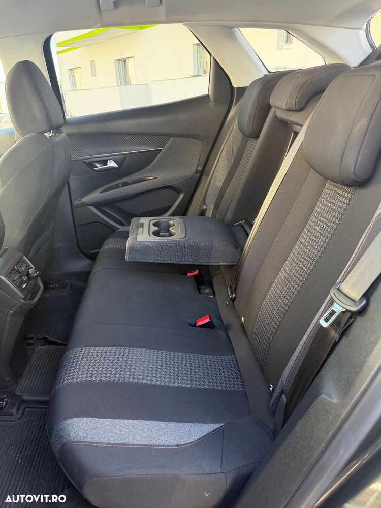 Peugeot 3008 1.5 BlueHDI S&S EAT8 Active - 8