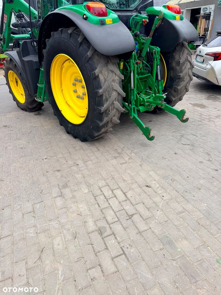John Deere 6110M - 18