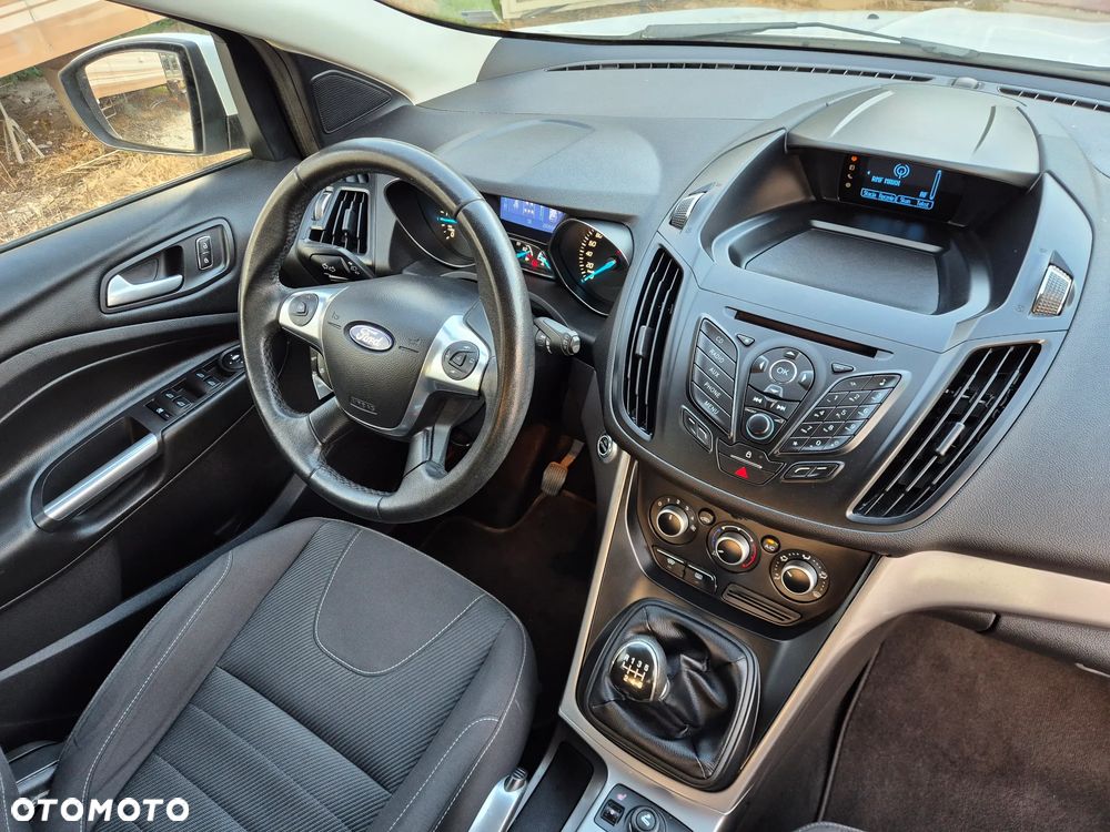 Ford Kuga 2.0 TDCi 4x4 Titanium - 7