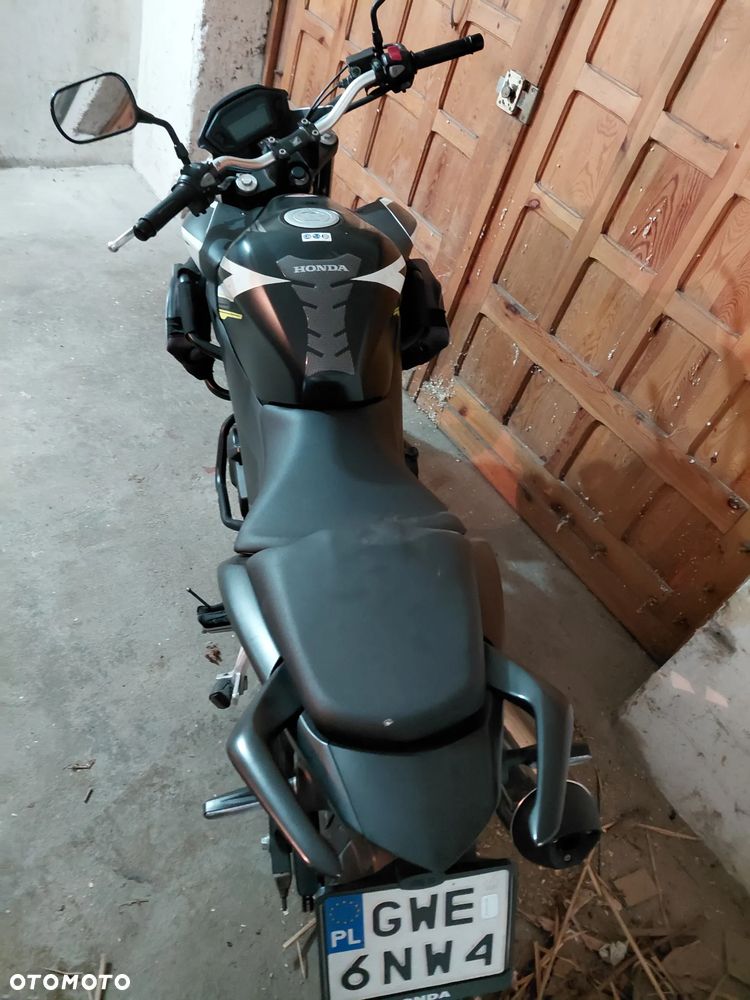 Honda CBF - 3