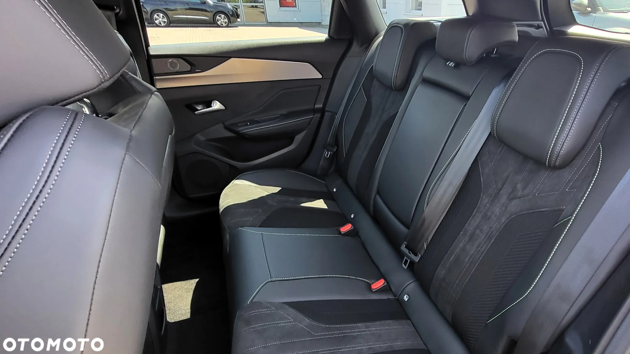 Peugeot 308 1.6 Hybrid PHEV GT Pack EAT8 - 27