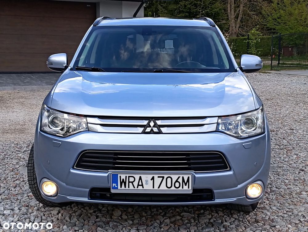Mitsubishi Outlander 2.0 4WD Plus - 1