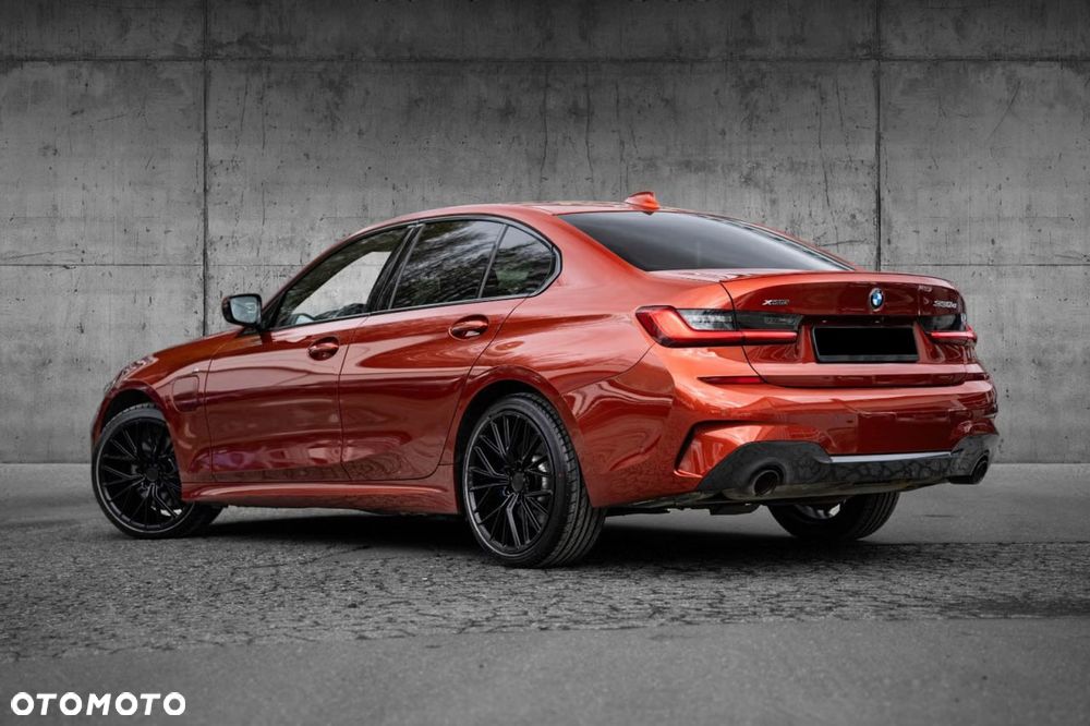 BMW Seria 3 330e xDrive - 3
