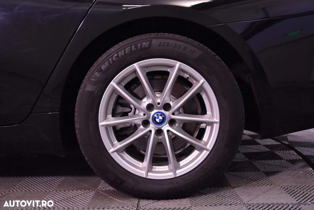 BMW Seria 5 520e AT PHEV - 12