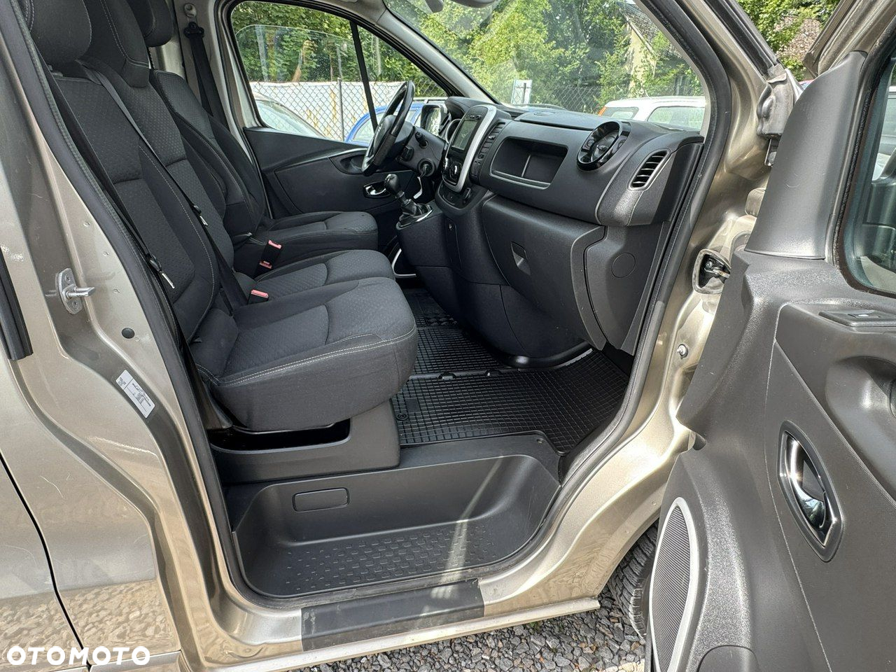 Opel Vivaro - 5