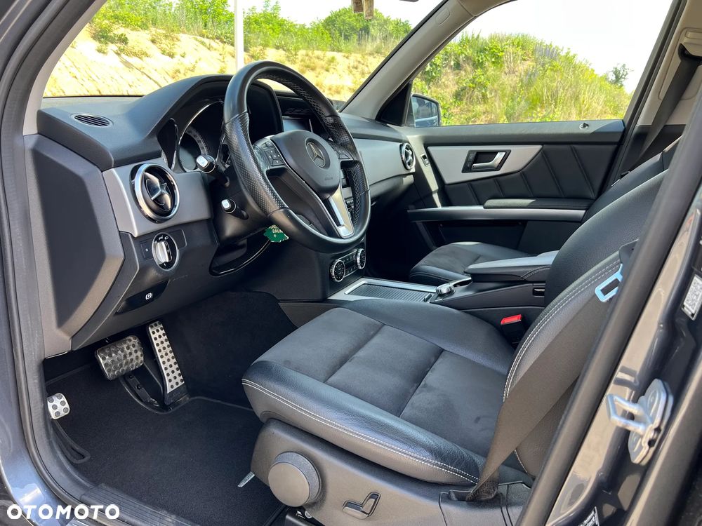 Mercedes-Benz GLK 220 CDI DPF 4Matic BlueEFFICIENCY 7G-TRONIC SPORT EDITION - 7