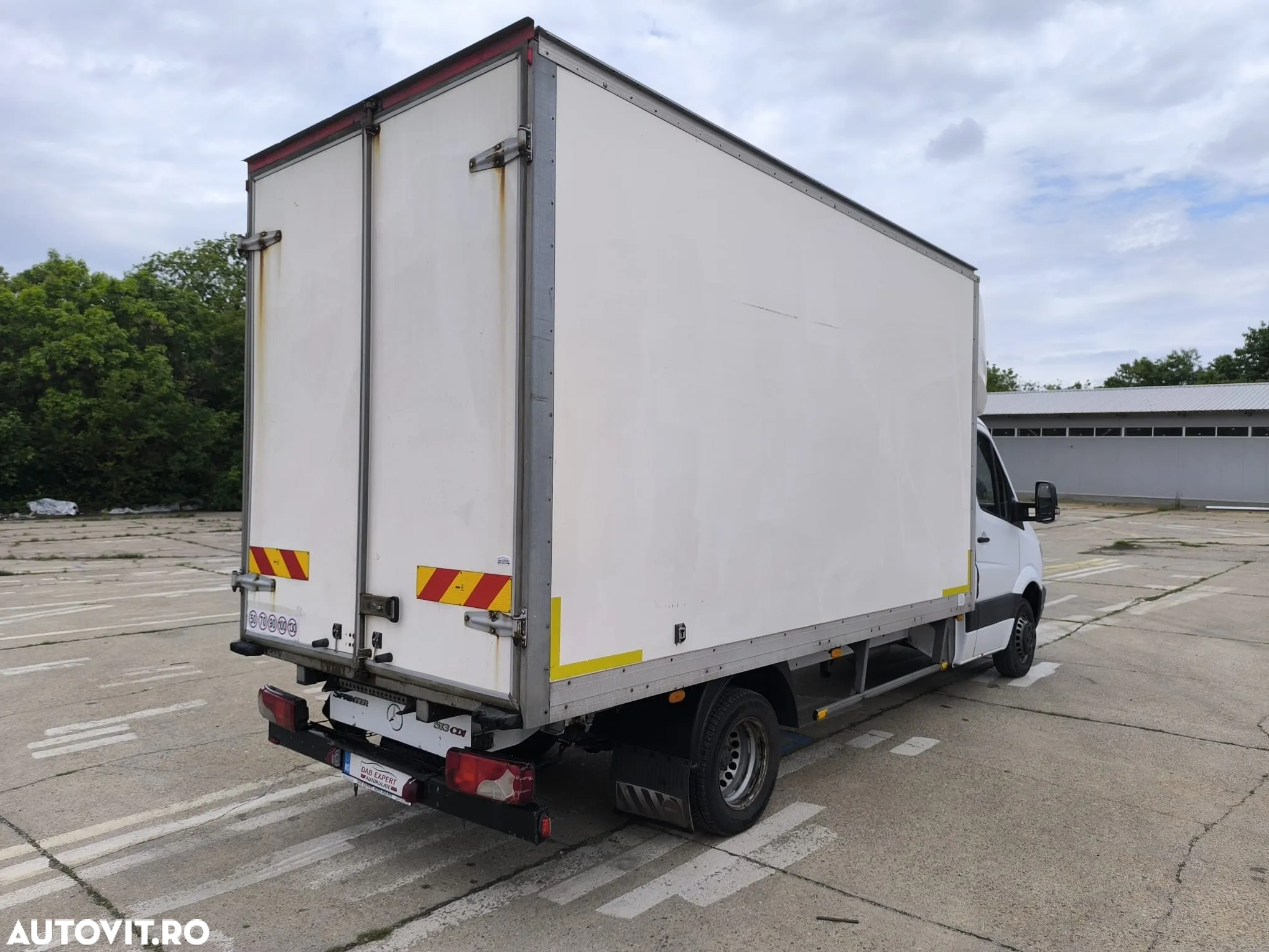 Mercedes-Benz Sprinter - 5