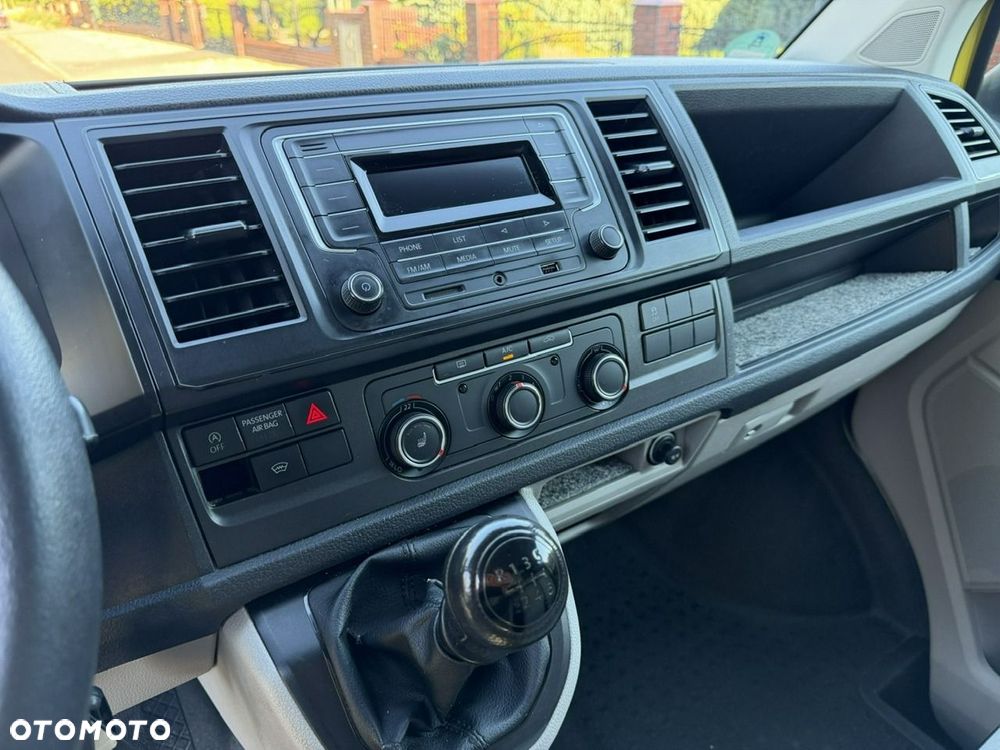 Volkswagen Transporter - 23