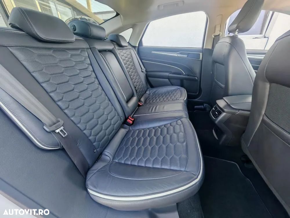 Ford Mondeo - 14